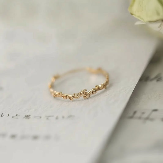 Vintage Silver Ring – Elegant Retro Asymmetric Design for Women