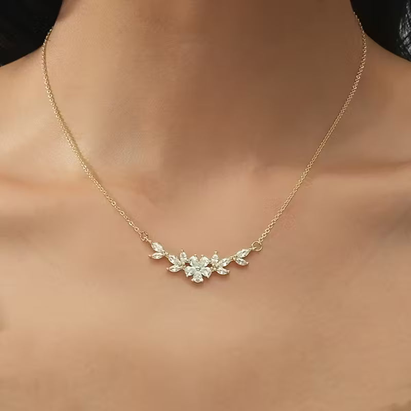 Elegant Floral Leaf Pendant Necklace for Women