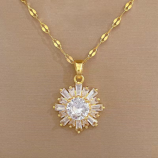 Geometric Snowflake Necklace – Elegant Gold Jewellery