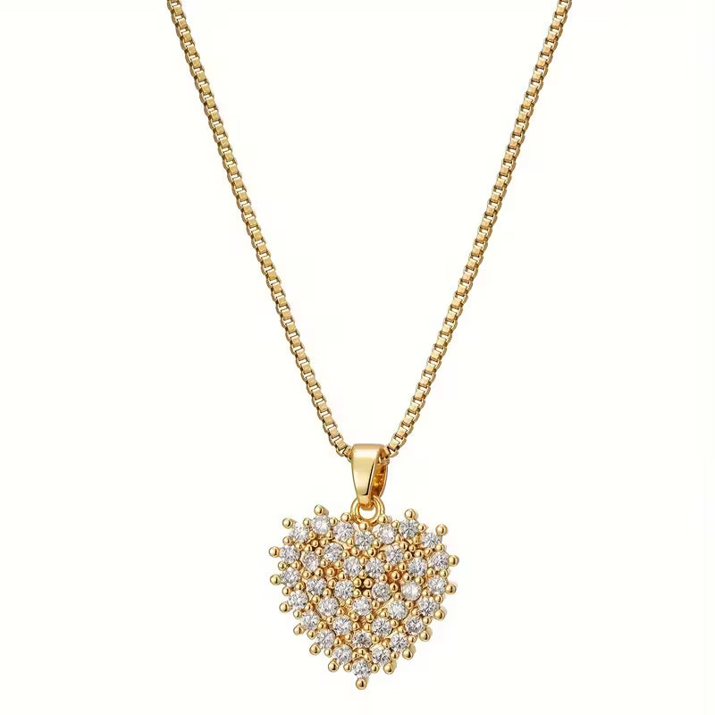 Golden Heart Pendant Necklace – Unisex Streetwear Jewellery
