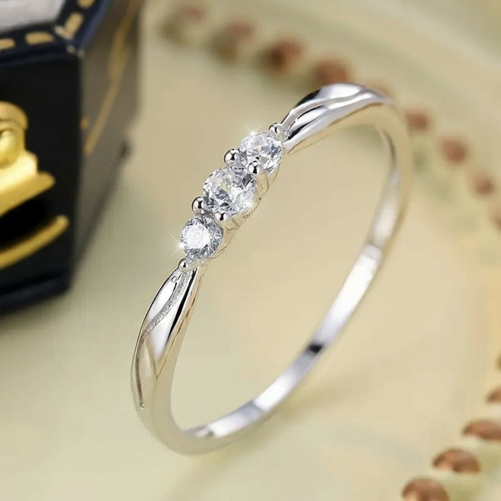 Minimalist Silver Ring with Three Zircons – Wedding & Gift Jewellery