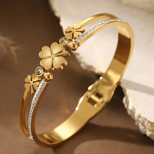 Lucky Clover Gold Bracelet – Stainless Steel Four-Leaf Charm