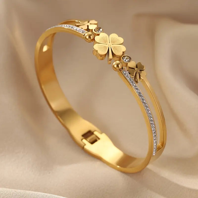 Lucky Clover Gold Bracelet – Stainless Steel Four-Leaf Charm