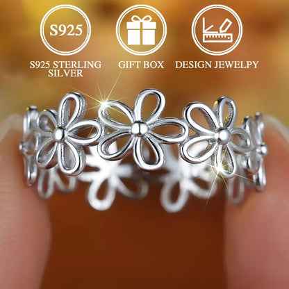 Elegant Sterling Silver Floral Ring