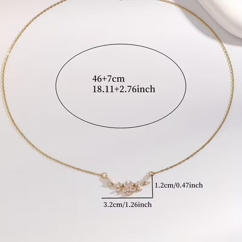 Elegant Floral Leaf Pendant Necklace for Women