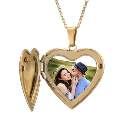 Personalized Heart Pendant Necklace – Custom Photo & Engraved Jewelry