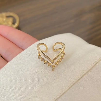 Adjustable Double V Ring – Elegant Copper & Zirconia Jewellery