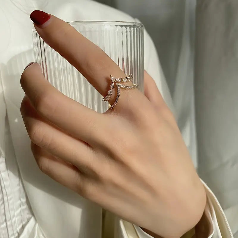 Adjustable Double V Ring – Elegant Copper & Zirconia Jewellery