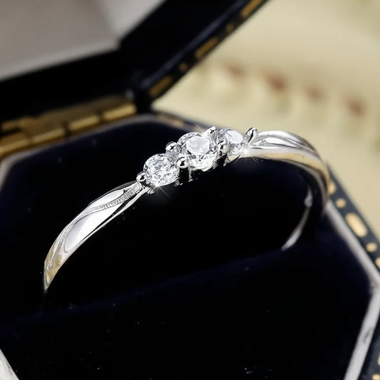 Minimalist Silver Ring with Three Zircons – Wedding & Gift Jewellery