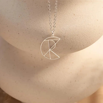 Elegant Custom Name Necklace – Minimalist Geometric Jewellery Gift for Women