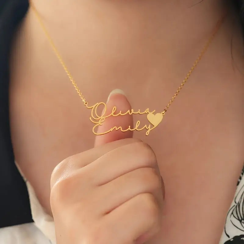 Golden Name Pendant Necklace with Heart – Personalized Valentine’s Day Gift for Women