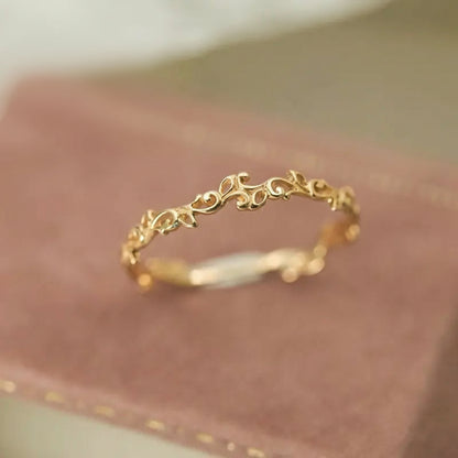 Vintage Silver Ring – Elegant Retro Asymmetric Design for Women